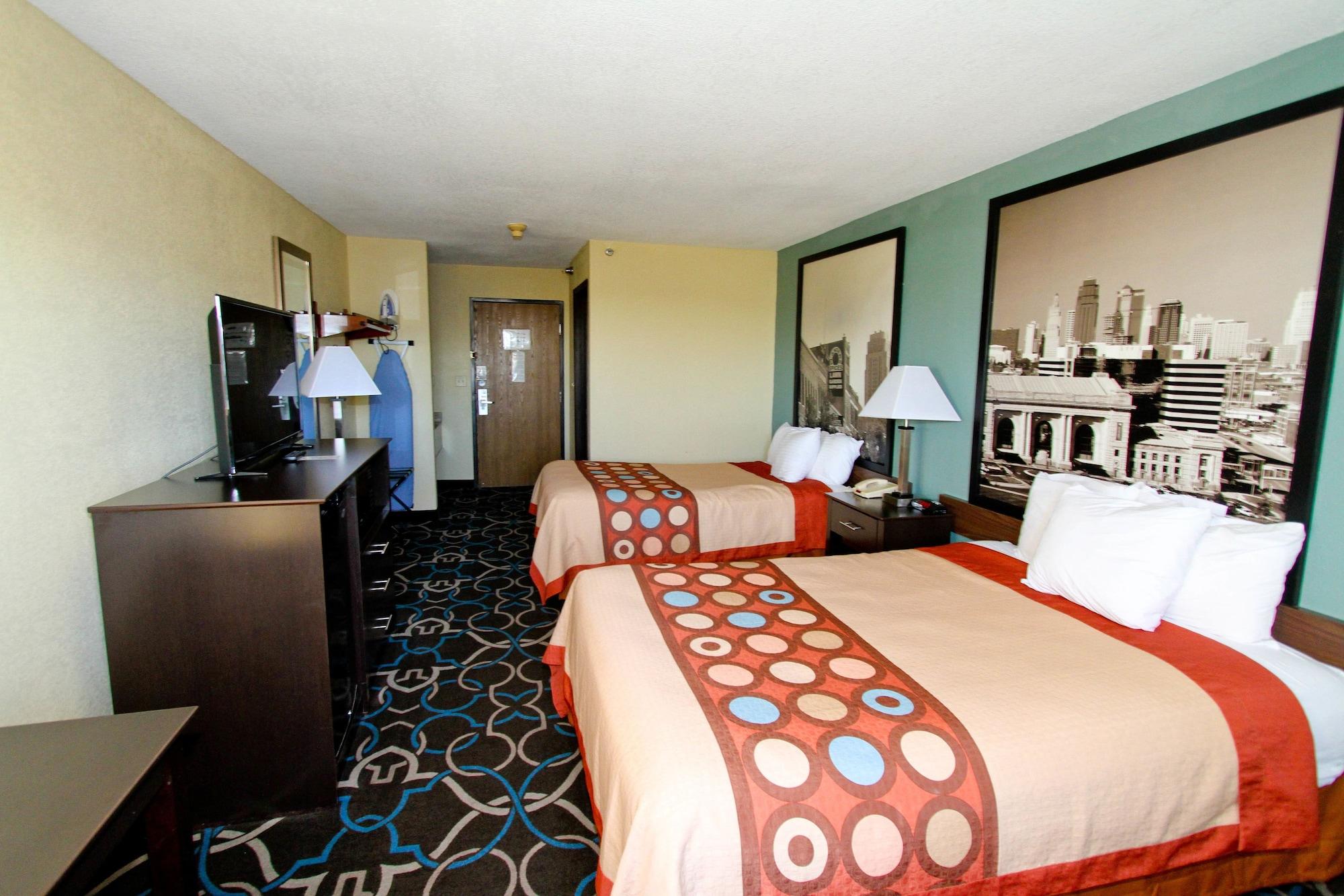 Super 8 By Wyndham Kansas City Dış mekan fotoğraf